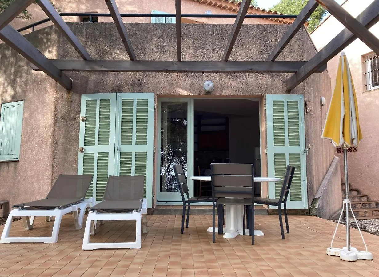 Residence Hoteliere Le Provencal A Giens - Bord De Mer Hyeres 0*,  France